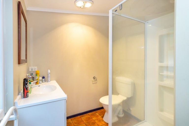 Photo of property in 90 Tamatea Road, Taupo, 3330