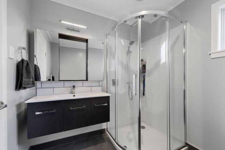 Photo of property in 8 Oriental Street, Welbourn, New Plymouth, 4312