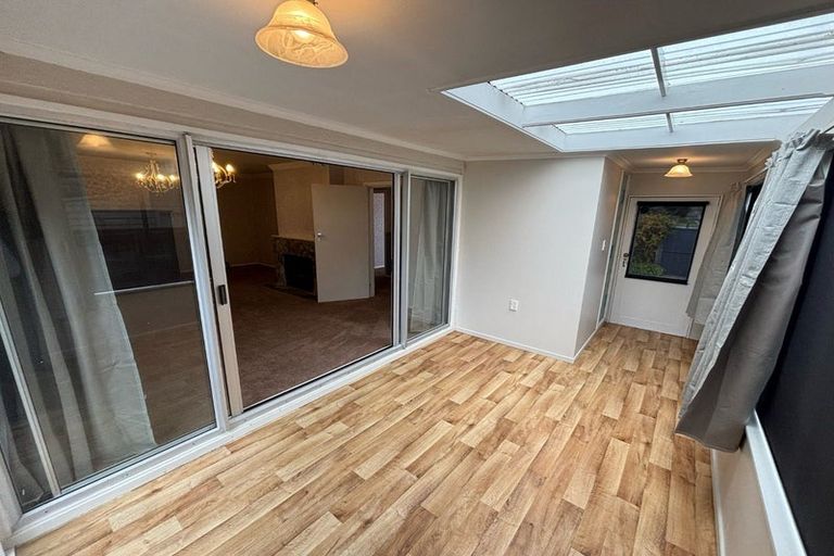 Photo of property in 31 Heretaunga Square, Silverstream, Upper Hutt, 5019