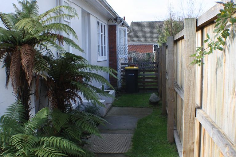 Photo of property in 11 Coopers Road, Dallington, Christchurch, 8061