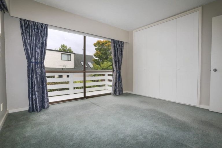 Photo of property in 14 Strathean Avenue, Avonhead, Christchurch, 8042