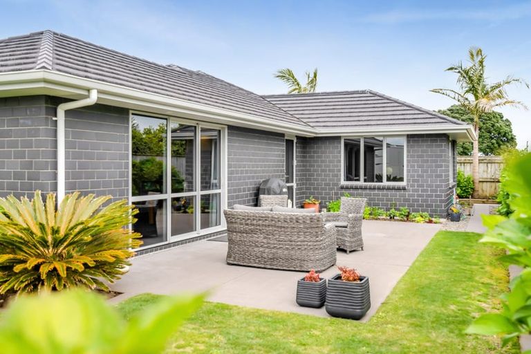 Photo of property in 15 Keene Drive, Bell Block, New Plymouth, 4312