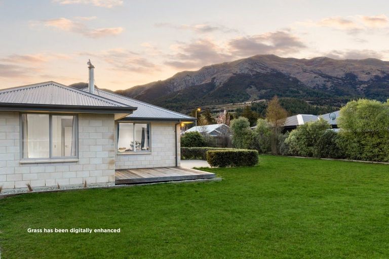 Photo of property in 25 Little Maude Drive, Lake Hawea, Wanaka, 9382