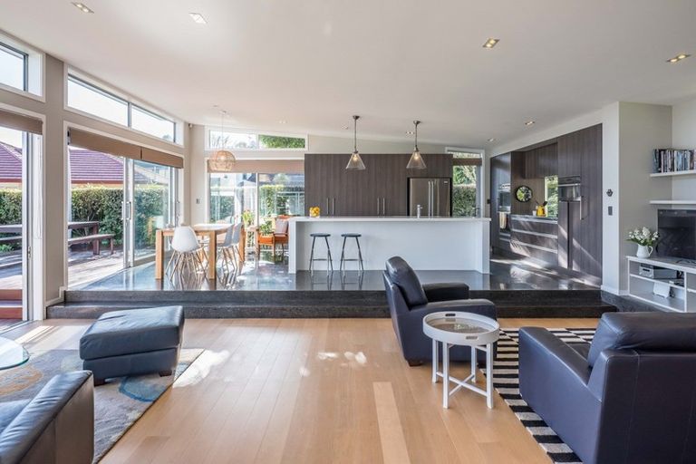 Photo of property in 74 Nimmo Avenue East, Waikanae, 5036