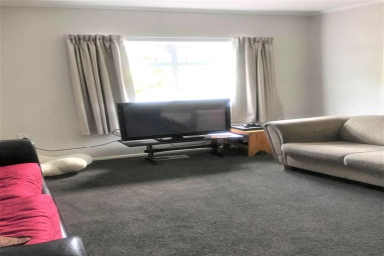 Photo of property in 47a Elmslie Road, Pinehaven, Upper Hutt, 5019