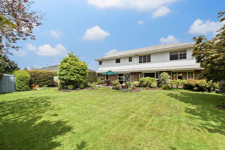 Photo of property in 5 Fernwater Place, Flagstaff, Hamilton, 3210