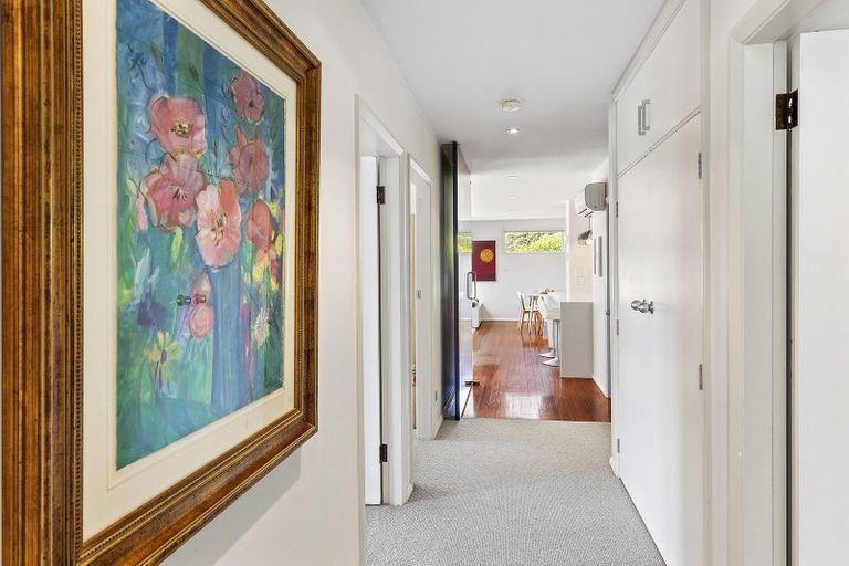 Photo of property in 4 Pinnacle Street, Seatoun, Wellington, 6022