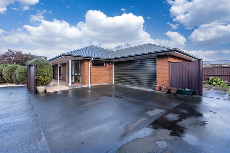 Photo of property in 1 Reading Street, Upper Riccarton, Christchurch, 8041