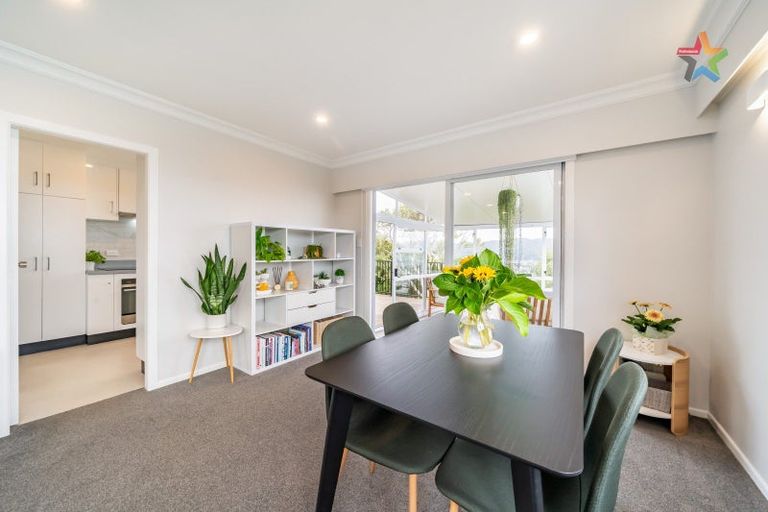 Photo of property in 4/30 London Road, Korokoro, Lower Hutt, 5012