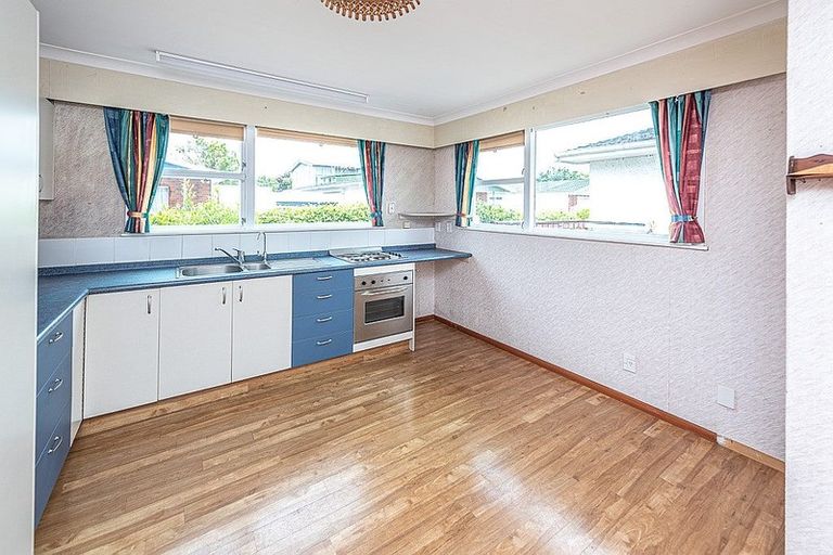 Photo of property in 3/5 Saint Leonard Street, Saint Johns Hill, Whanganui, 4501