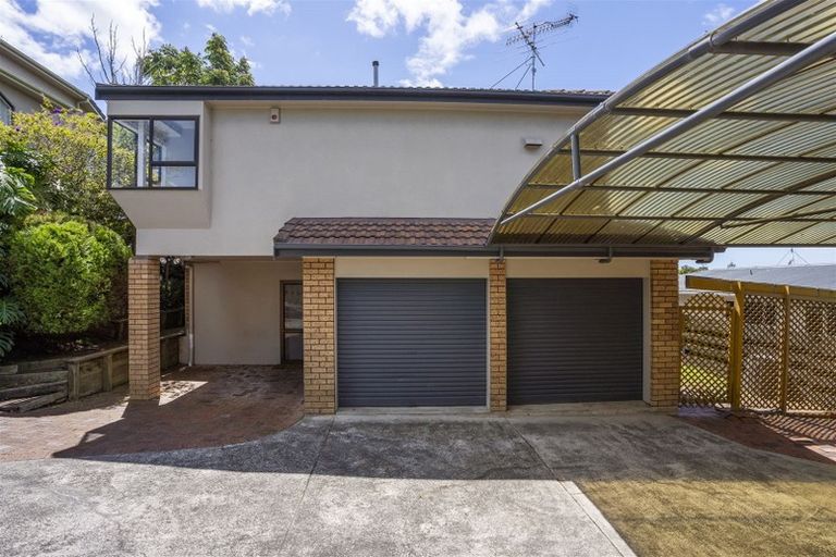 Photo of property in 2/111 Birkenhead Avenue, Birkenhead, Auckland, 0626