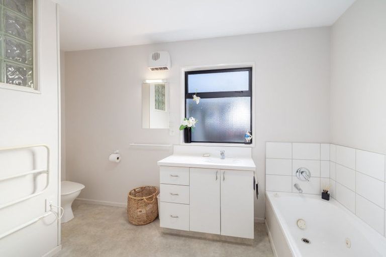 Photo of property in 2/152 Hoon Hay Road, Hoon Hay, Christchurch, 8025