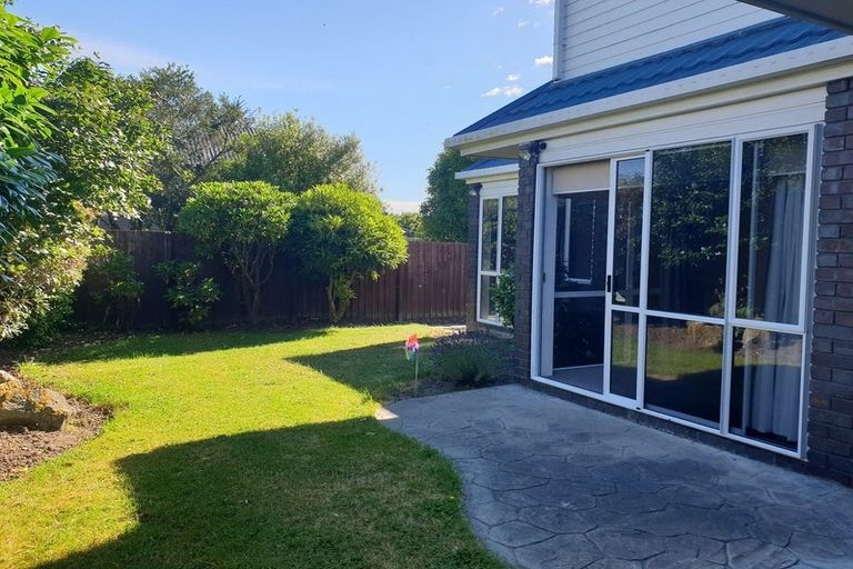 Photo of property in 1/8 Wardour Mews, Avonhead, Christchurch, 8042