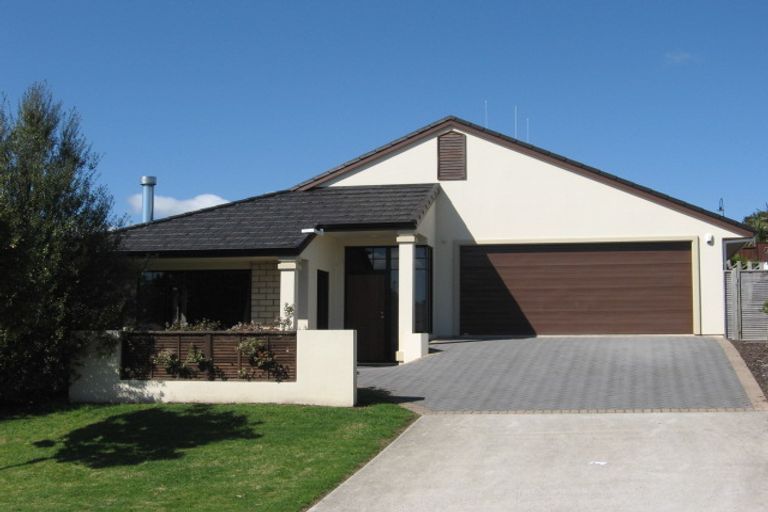 Photo of property in 5 Sabana Place, Bethlehem, Tauranga, 3110