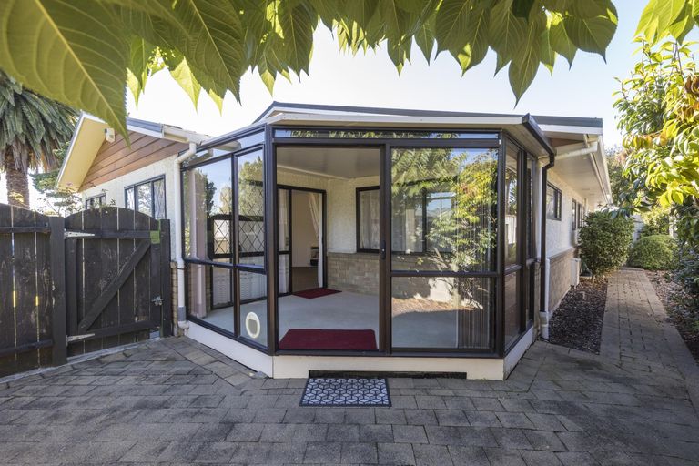 Photo of property in 432 College Street, Hokowhitu, Palmerston North, 4410