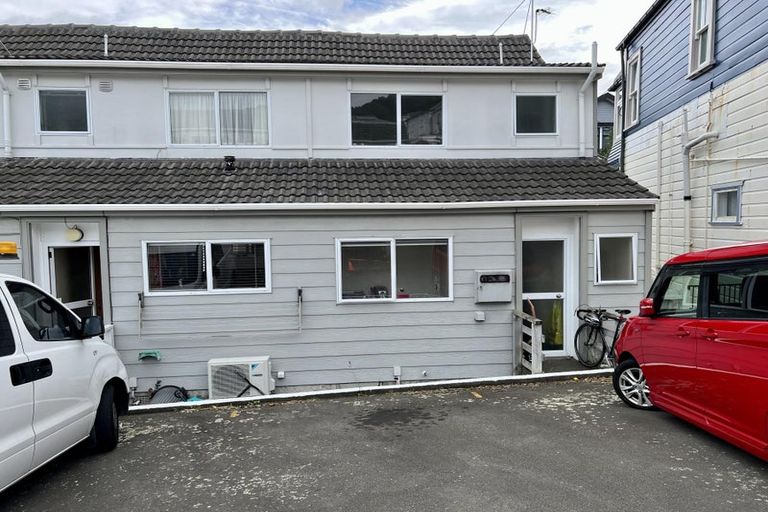 Photo of property in 44-52 Roxburgh Street, Mount Victoria, Wellington, 6011