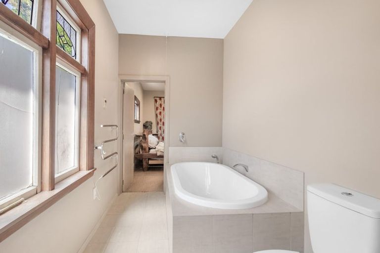 Photo of property in 89 Office Road, Merivale, Christchurch, 8014