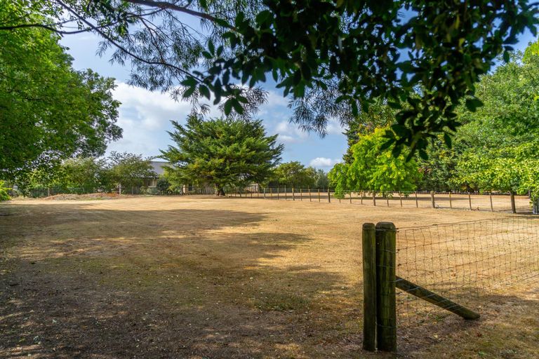 Photo of property in 129b Kent Street, Carterton, 5713