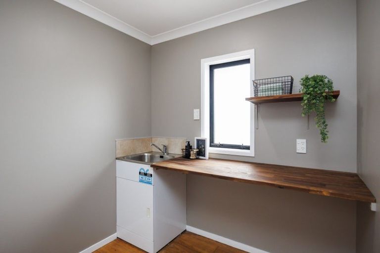 Photo of property in 1061 Taonui Road, Colyton, Feilding, 4775