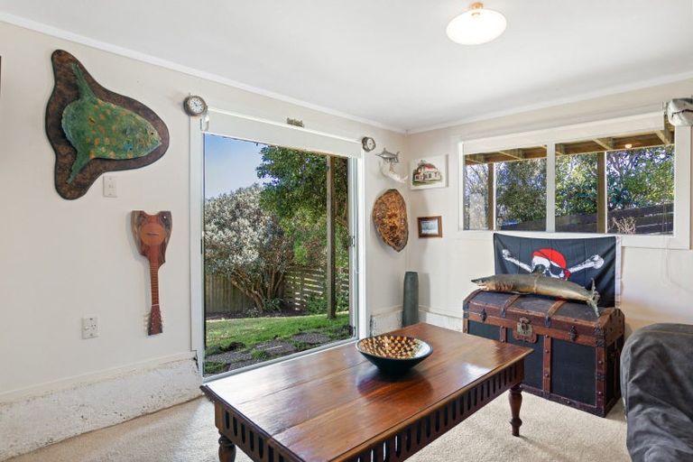 Photo of property in 10 Goffe Drive, Haruru, 0204