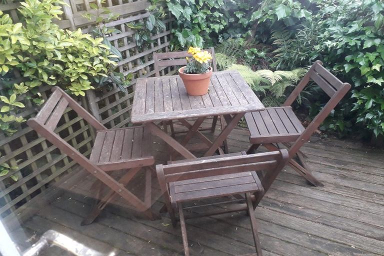 Photo of property in 49-51 Hankey Street, Mount Cook, Wellington, 6011