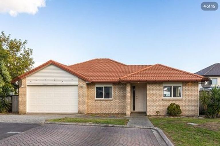 Photo of property in 3 Reefton Place, Flat Bush, Auckland, 2019