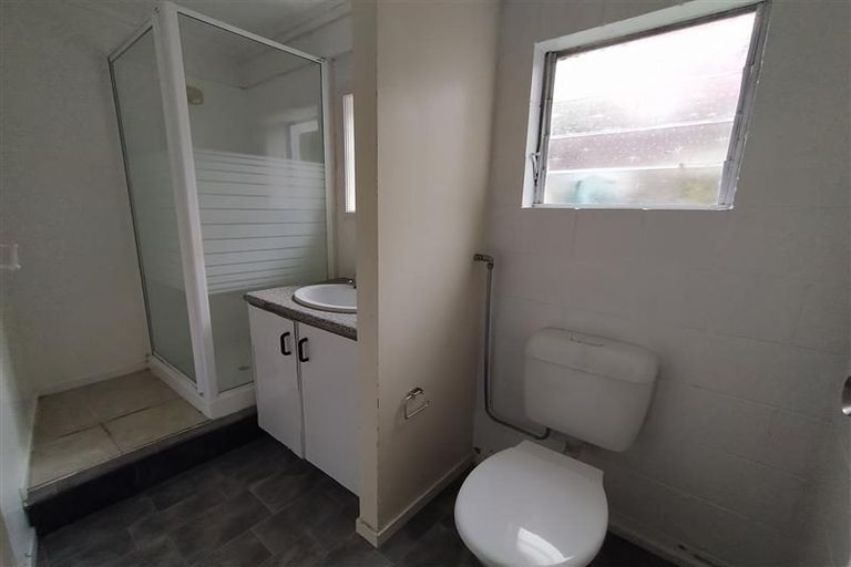 Photo of property in 1/135 Glamorgan Drive, Torbay, Auckland, 0630