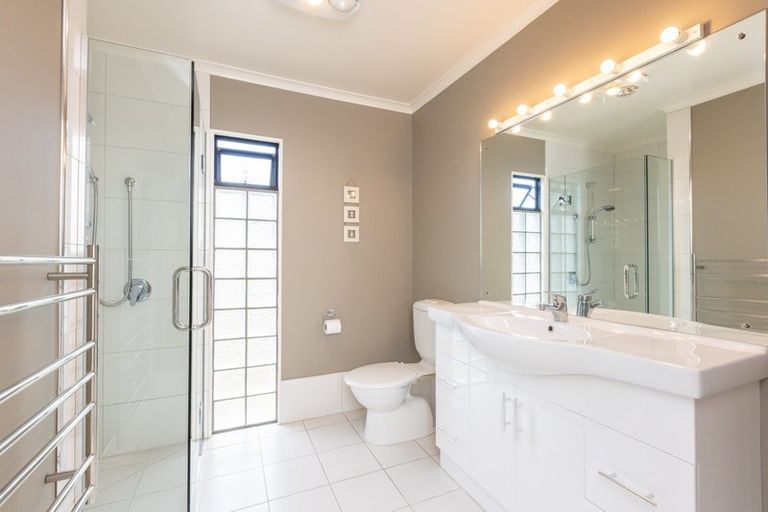 Photo of property in 29 Pukekura Place, Taradale, Napier, 4112