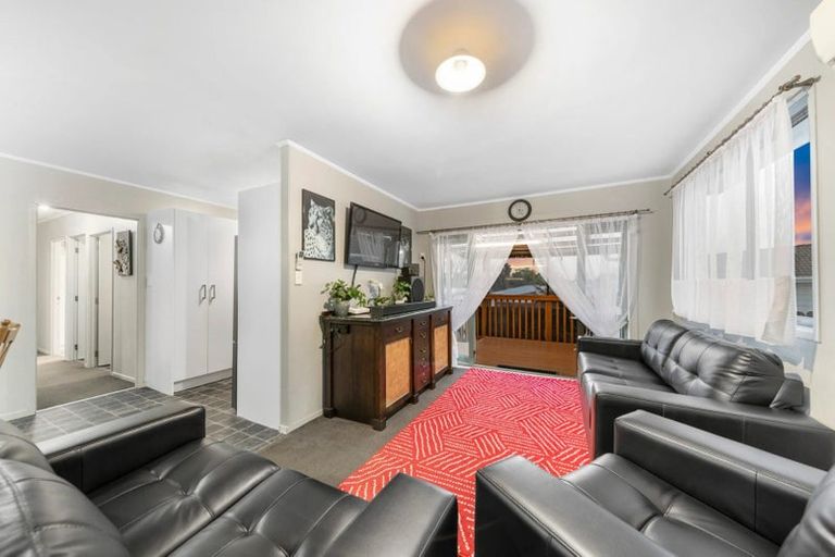 Photo of property in 2/8 Martha Lane, Weymouth, Auckland, 2103