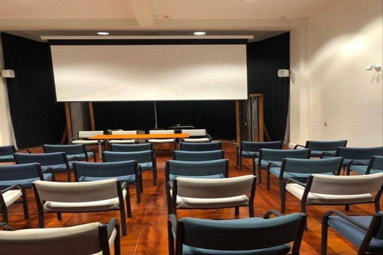 Photo of property in 440 Scenic Drive, Waiatarua, Auckland, 0612