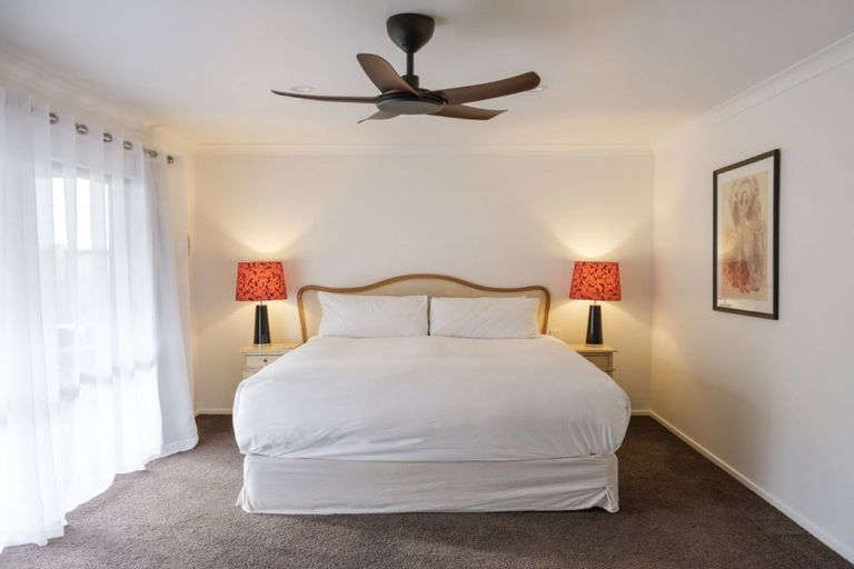 Photo of property in 8 Woodfield Place, Parkvale, Hastings, 4122