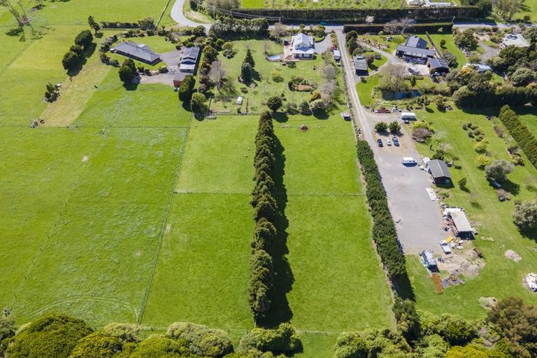 Photo of property in 225 Waitohu Valley Road, Otaki, 5583