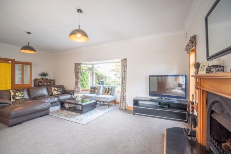 Photo of property in 21 Union Street, Hokowhitu, Palmerston North, 4410