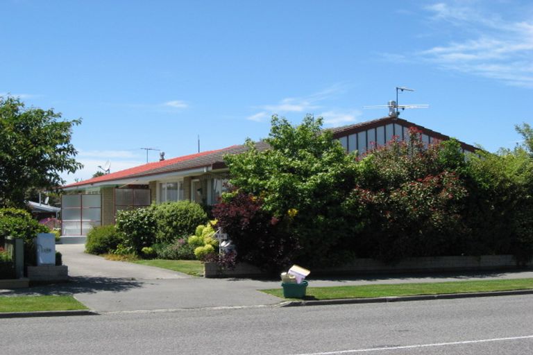 Photo of property in 2/314 Avonhead Road, Avonhead, Christchurch, 8042