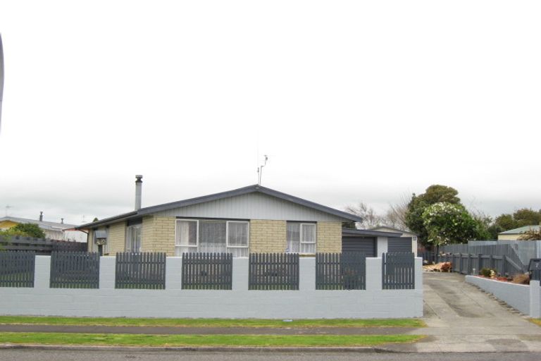 Photo of property in 7 Trimble Place, Bell Block, New Plymouth, 4312