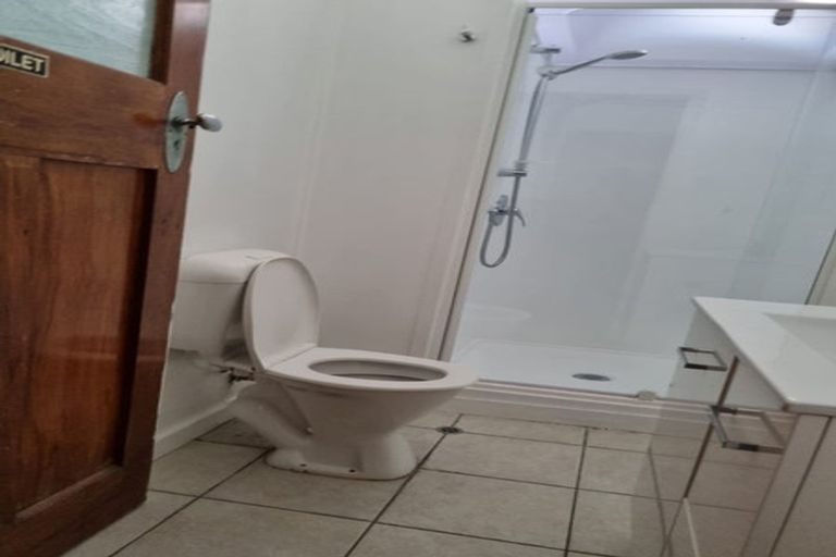 Photo of property in 48 Aurora Terrace, Kelburn, Wellington, 6012