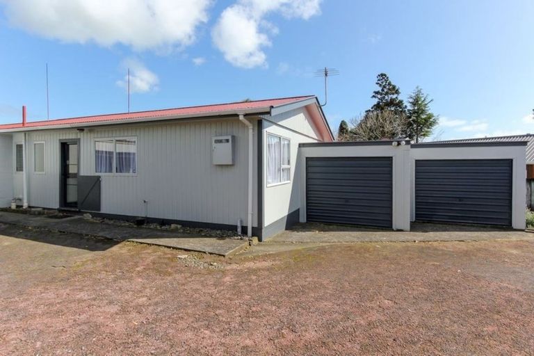 Photo of property in 4/311 Carrington Street, Vogeltown, New Plymouth, 4310