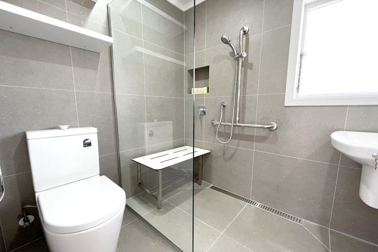 Photo of property in 8 Daytona Road, Henderson, Auckland, 0610