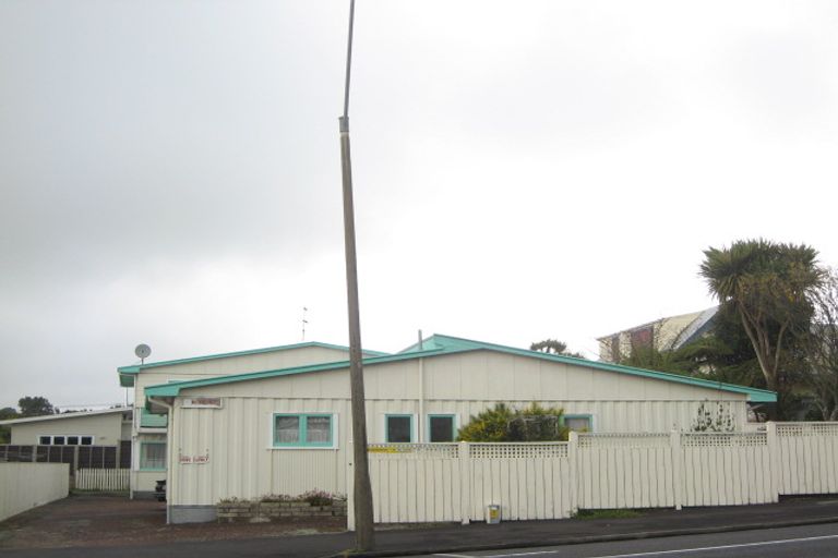 Photo of property in 416 Devon Street East, Strandon, New Plymouth, 4312
