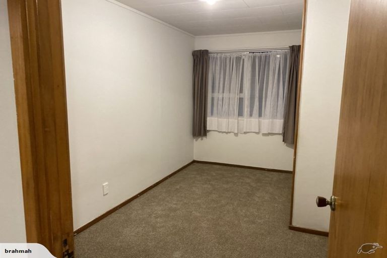 Photo of property in 16 Penfold Place, Henderson, Auckland, 0610