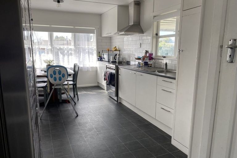 Photo of property in 75 Dover Road, Flaxmere, Hastings, 4120