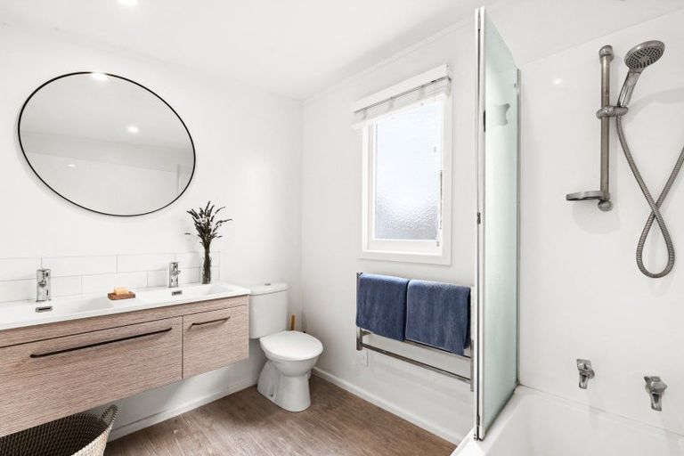 Photo of property in 305 Riverslea Road North, Parkvale, Hastings, 4122