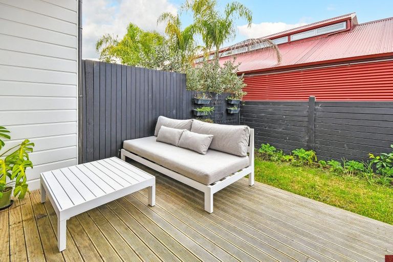 Photo of property in 4/47a Huntington Drive, Huntington Park, Auckland, 2013