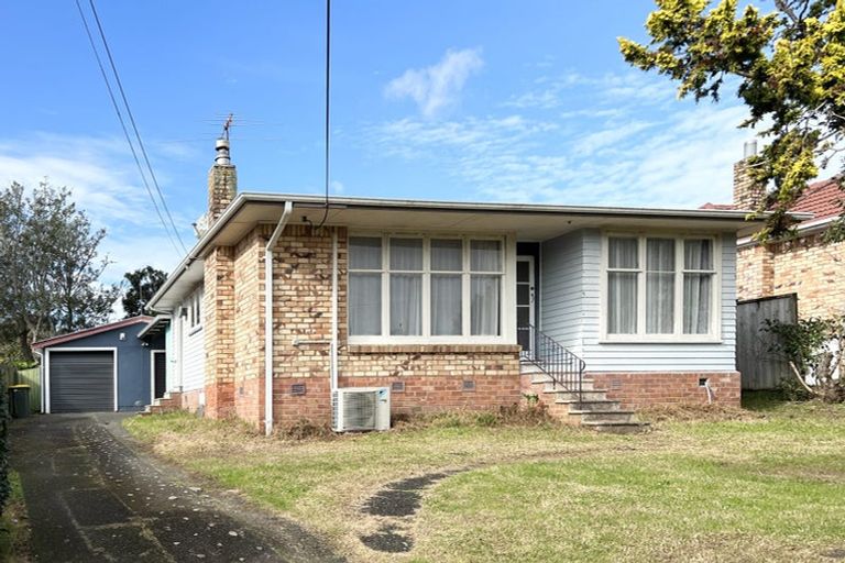 Photo of property in 44 Wilsher Crescent, Henderson, Auckland, 0612