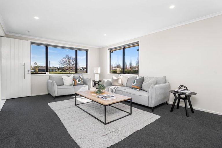 Photo of property in 22 Meyer Crescent, Halswell, Christchurch, 8025