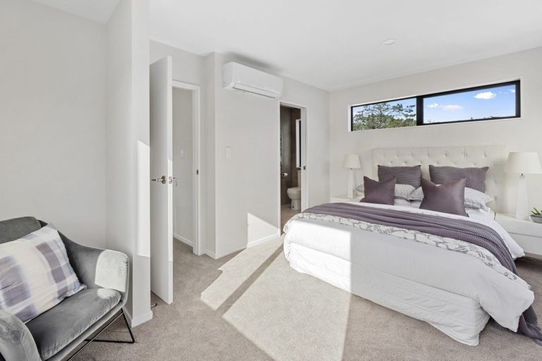 Photo of property in 20 Waka Street, Albany Heights, Auckland, 0632