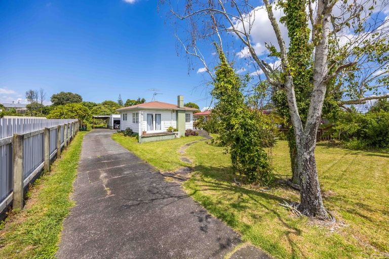 Photo of property in 2 Lansdown Avenue, Papatoetoe, Auckland, 2025