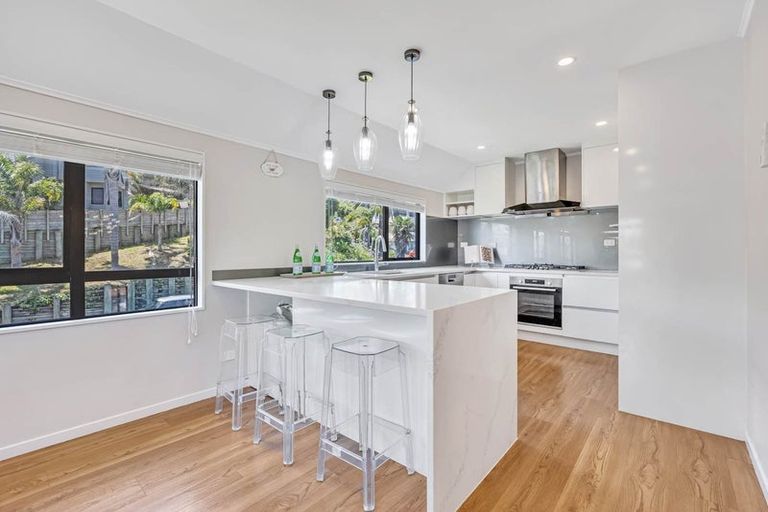 Photo of property in 1/7 Basilton Close, Bucklands Beach, Auckland, 2012