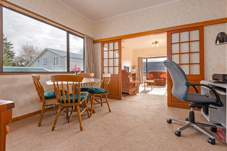 Photo of property in 494 College Street, Hokowhitu, Palmerston North, 4410
