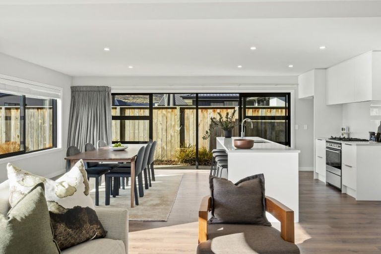 Photo of property in 14 Ward Street, Jacks Point, Queenstown, 9371